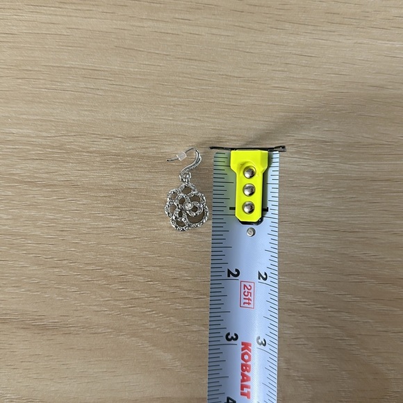 EXPRESS Silver pave earrings - Picture 4 of 4